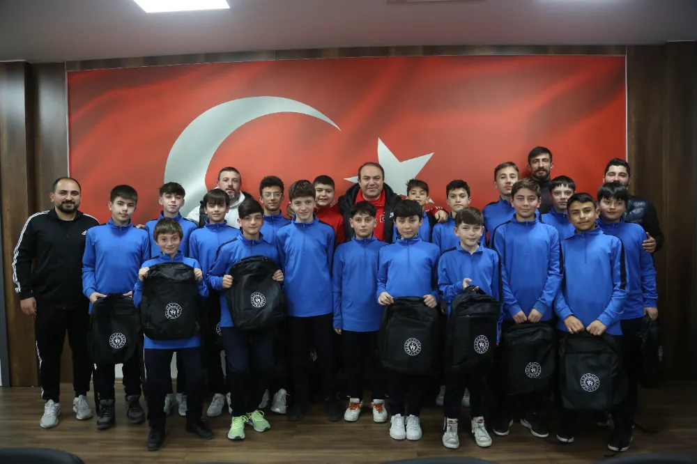 GENÇ